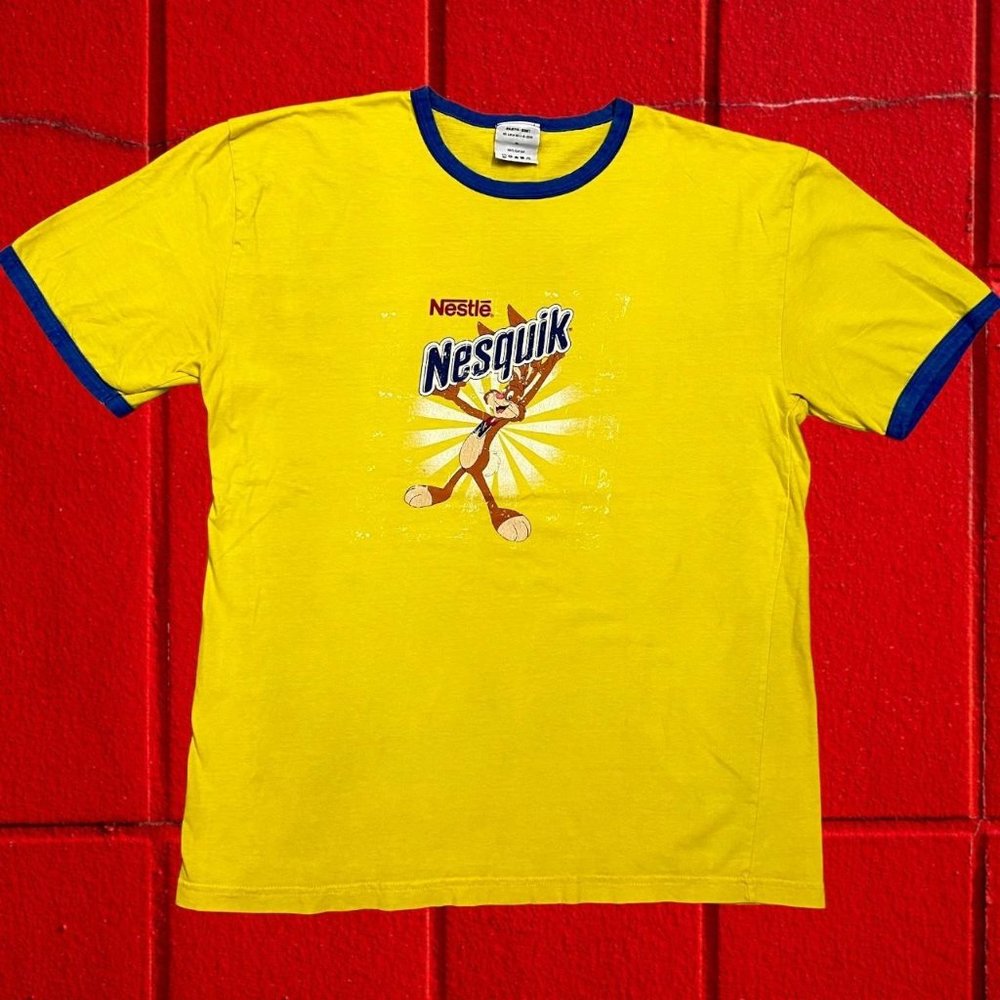 Vintage Nestle Nesquik Bunny XL Yellow / Blue Promotional T Shirt 90s
